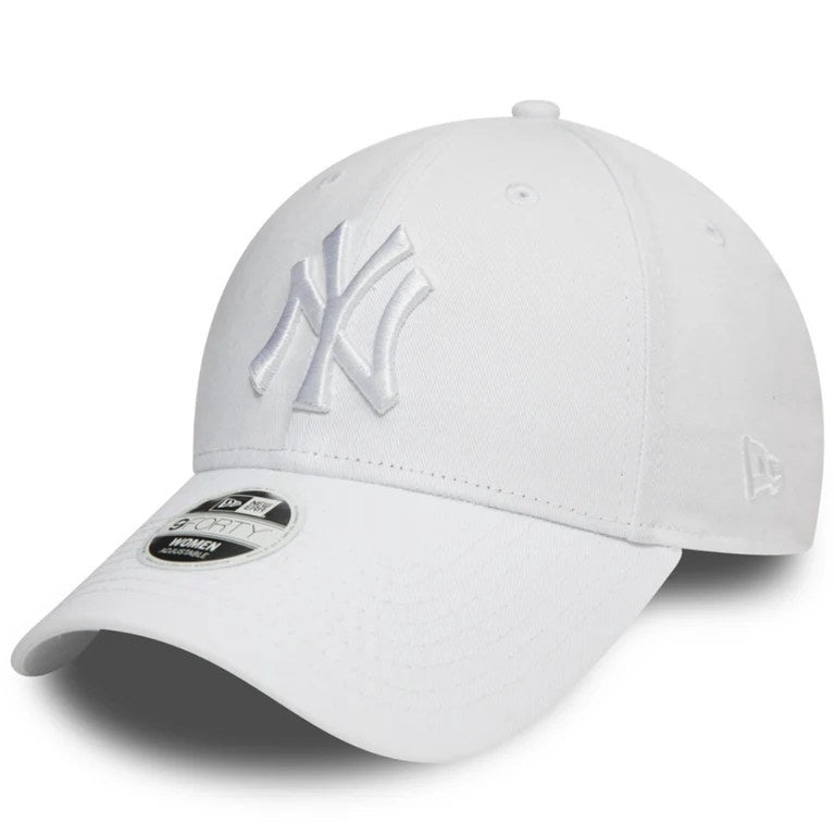 New York Yankees League Essential 9Forty Women Strapback White/White MLB Vintage Snapback Baseball Cap Adjustable Streetwear Hat MLB Snapback Snapback Adjustable Vintage Streetwear Cap
